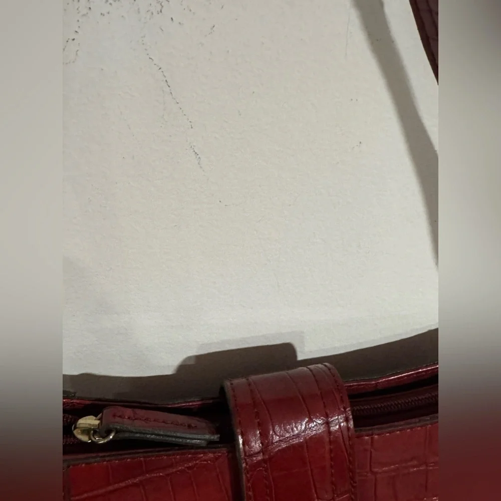Liz Claiborne Vintage Cherry Red Croc-Embossed Shoulder Handbag